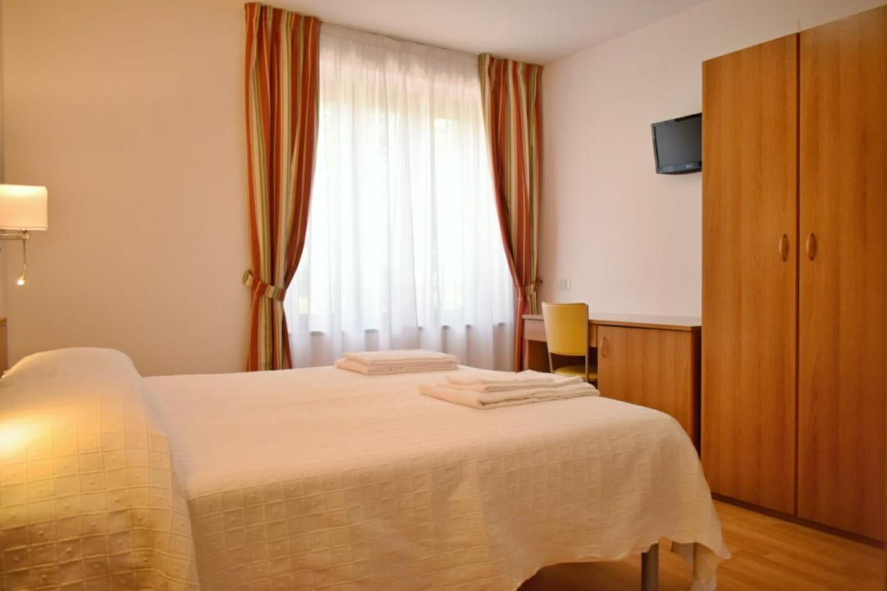 Sale Hotel Посада Экстерьер фото